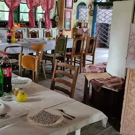 Salas Potkovica Apartment *